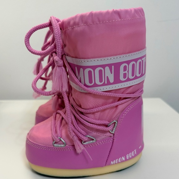 Moon Boot Pink Kids Size EU 23/26 (US 7C/9.5C) - Picture 1 of 4